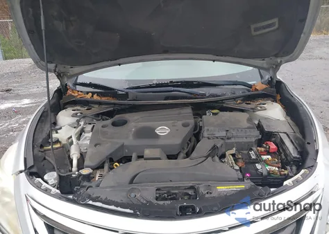 2015 Nissan Altima 2.5 S из США, поврежденный, VIN 1N4AL3AP2FC149077